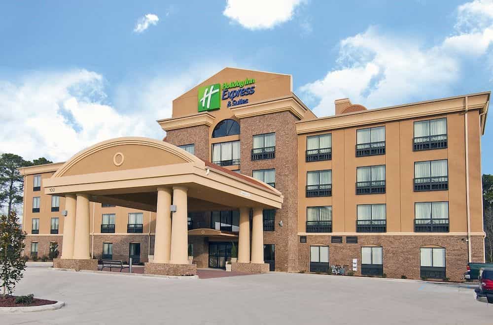 HOLIDAY INN EXPRESS & SUITES J
