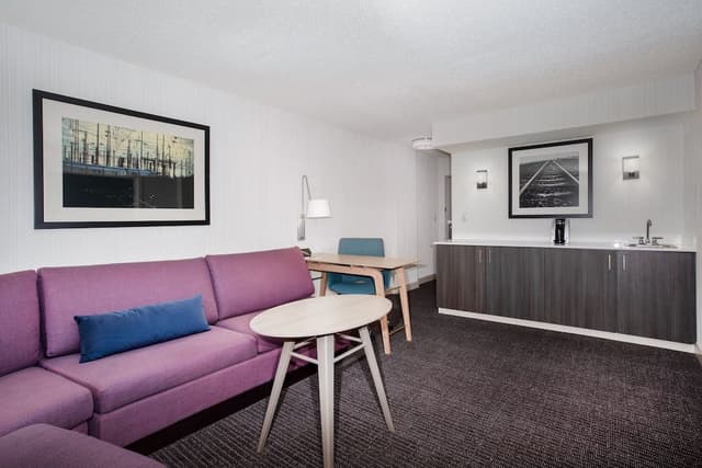 Suite, 1 Bedroom, City View