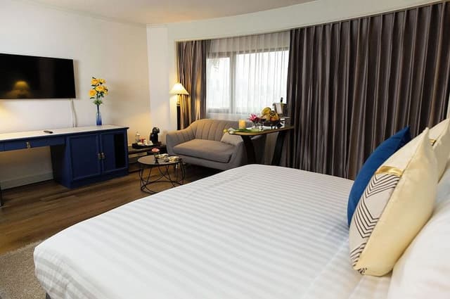 Grand Jacuzzi Suite Room