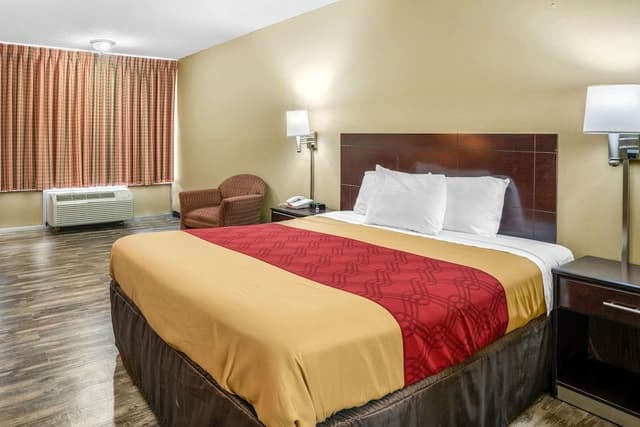 Standard Room, 1 Queen Bed, Non Smoking