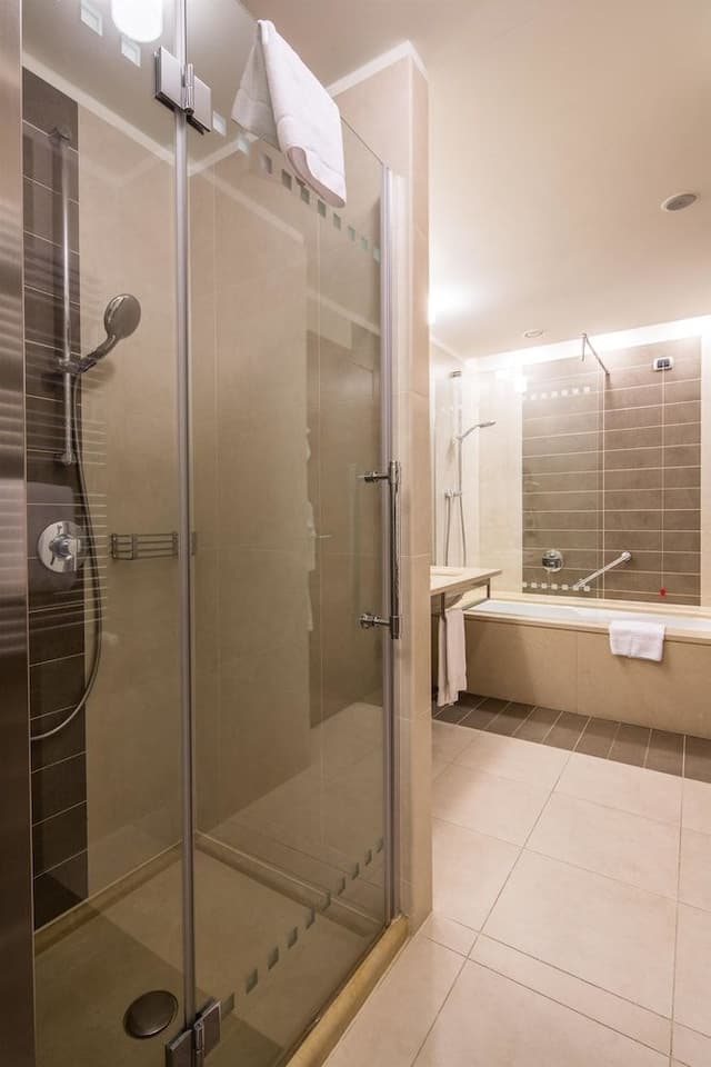 Junior Suite, 1 King Bed (Free Spa Access)
