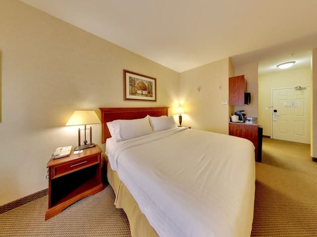 Standard Room, 1 King Bed