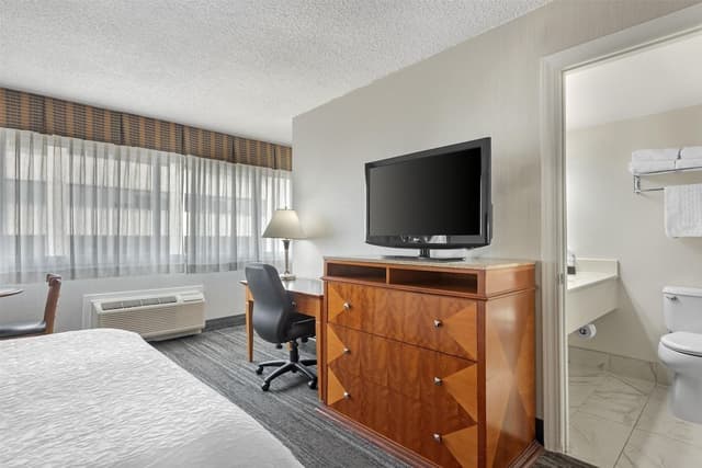 Standard Room, 2 Queen Beds, Non Smoking, Kitchenette