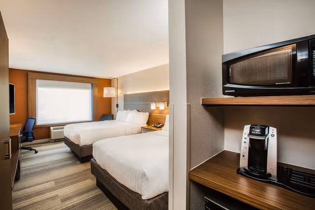 Standard Room, 2 Queen Beds, Accessible (Communication, Accessible Tub)