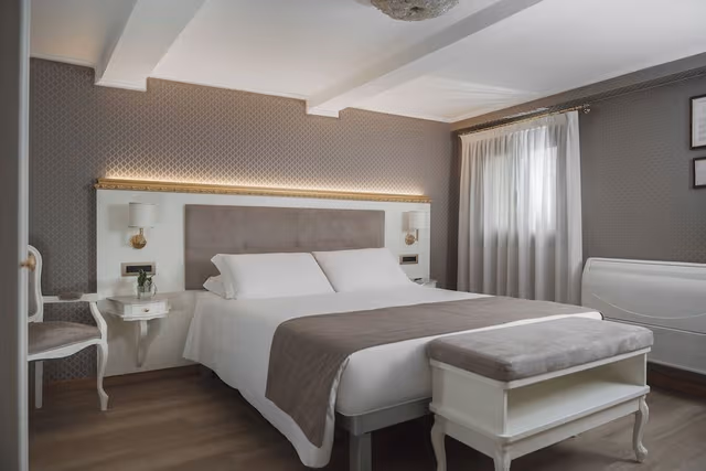 Classic Double Room