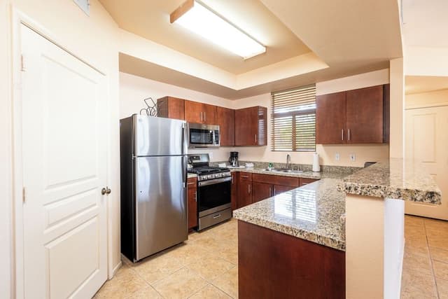 Deluxe Condo, 1 Bedroom