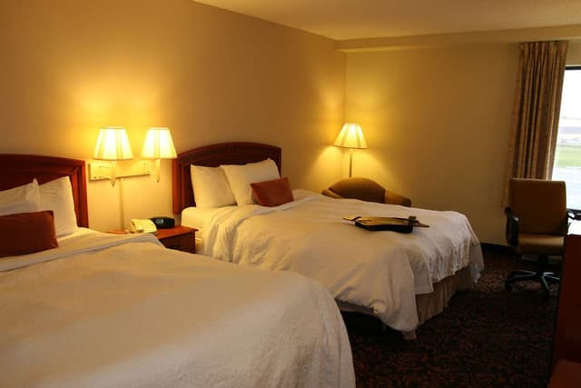 2 QUEEN BEDS NONSMOKING