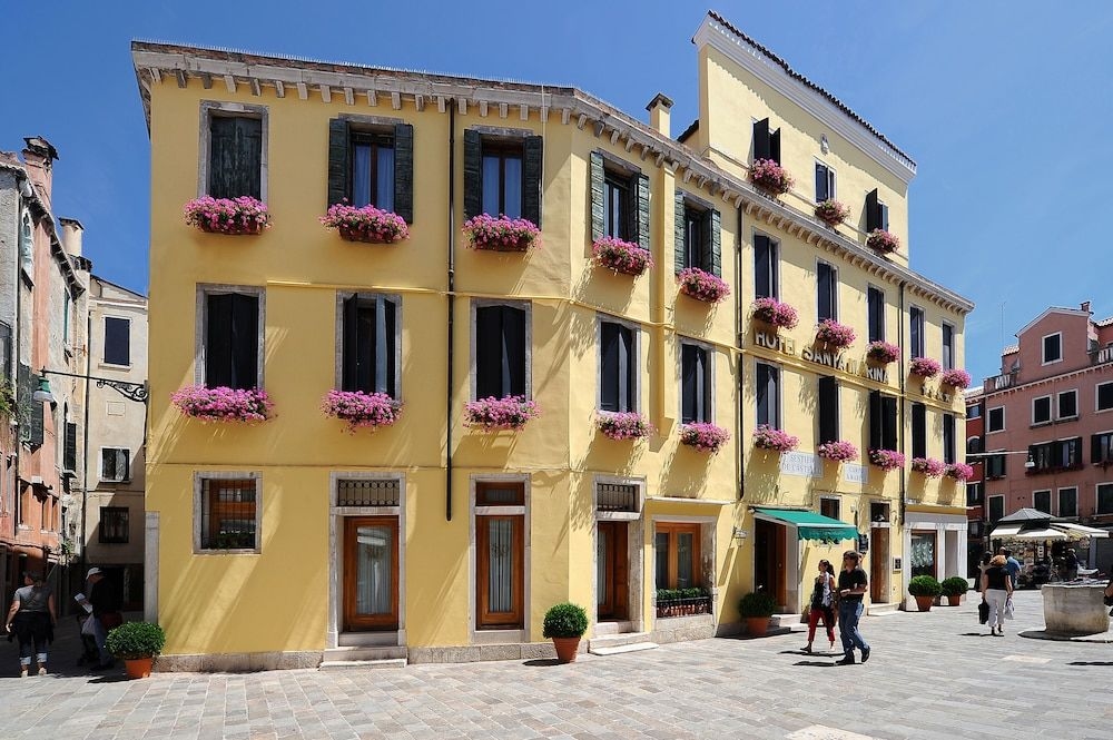 Santa Marina Hotel3
