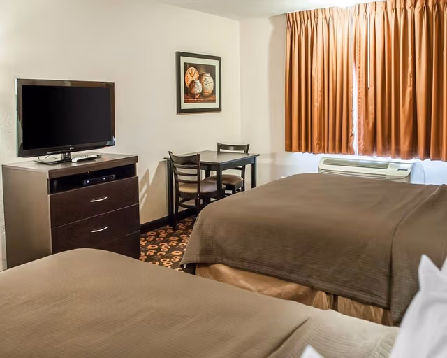 Standard Room, 2 Queen Beds, Non Smoking