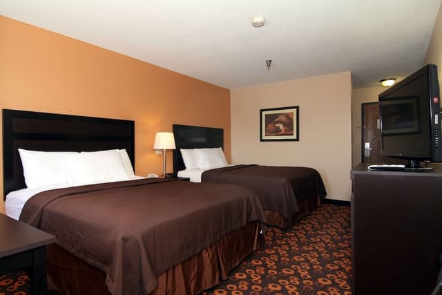 Standard Room, 2 Queen Beds, Non Smoking