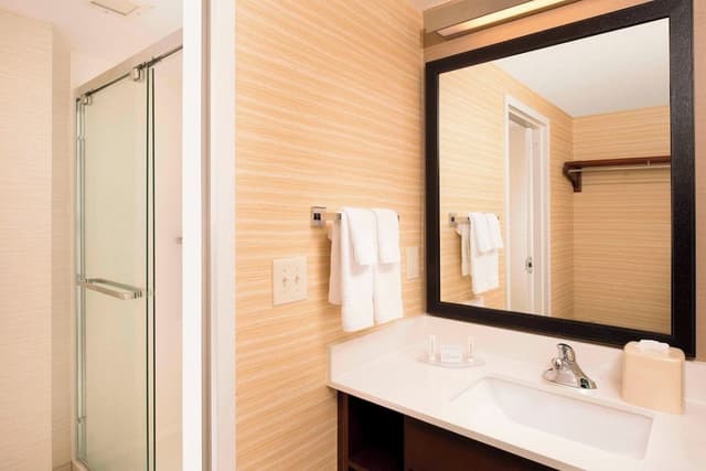 Room, 2 Queen Beds (Hearing Accessible)