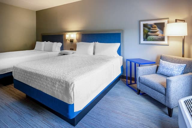 2 QUEEN BEDS NONSMOKING