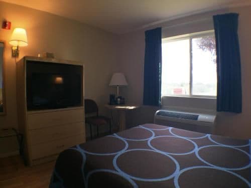 1 Double Bed, Mobility/Hearing Accessible Room, Bathtub with Grab Bars, Non-Smoking