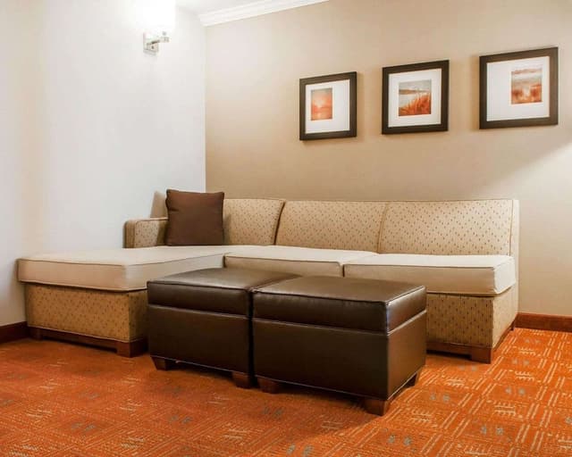 Suite, 1 King Bed, Non Smoking