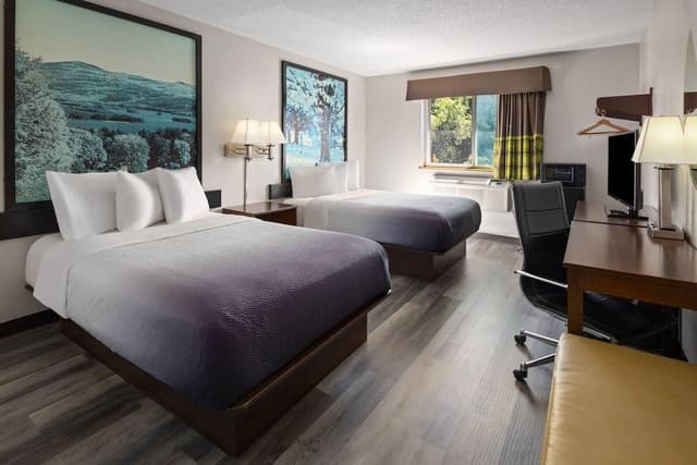 Suite, 2 Double Beds, Non Smoking