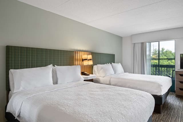 2 QUEEN BED SUITE W/ SOFABED AND BALCONY