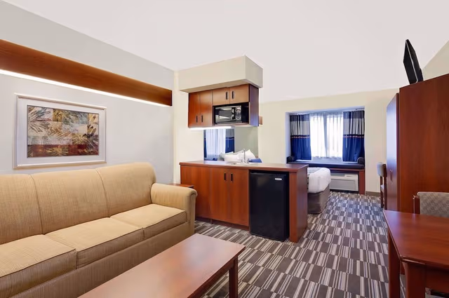 Room, 1 Queen Bed, Accessible, Non Smoking (Mobility/Hearing, Roll-In Shower)