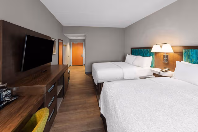 2 QUEEN BEDS NONSMOKING