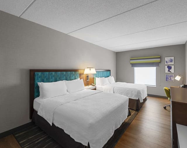 2 QUEEN BEDS NONSMOKING