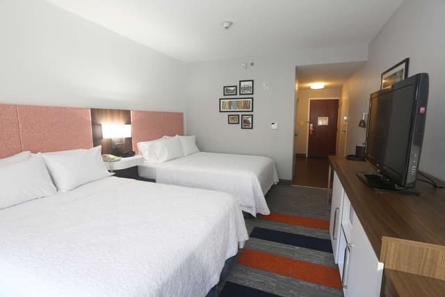 2 QUEEN BEDS NONSMOKING