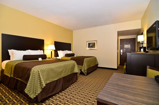 Standard Room, 2 Queen Beds, Non Smoking, Refrigerator & Microwave