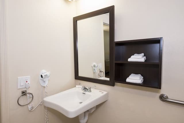 Deluxe Room, 2 Queen Beds, Accessible (Roll-In Shower, Smoke Free)