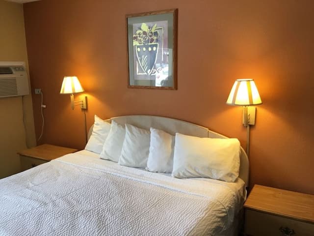Standard Room, 1 King Bed, Non Smoking