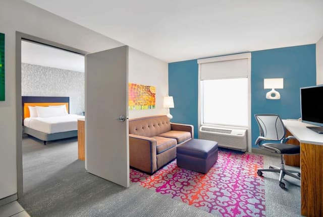 Room, 1 Queen Bed, Accessible, Non Smoking (Roll-in Shower)