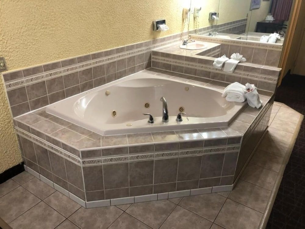 DAYS INN SCHENECTADY4