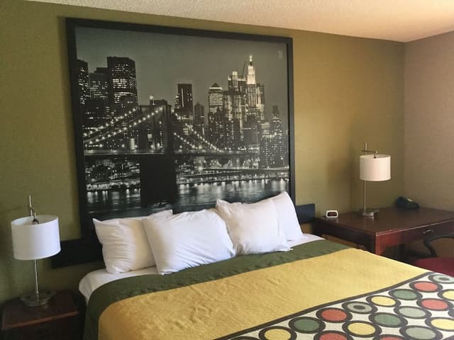 Standard Room, 1 King Bed