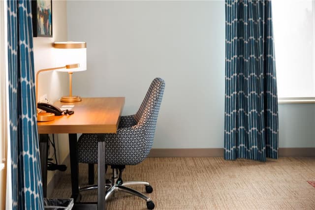 1 KING CORNER 1 BEDROOM SUITE
