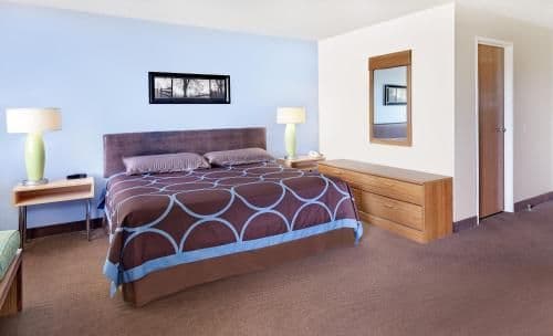 1 King Bed, Studio Suite, Non-Smoking