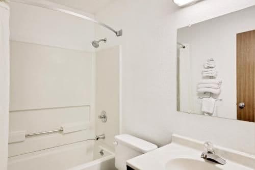 1 King Bed, Studio Suite, Non-Smoking