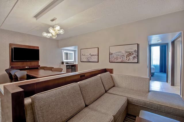 3 RM STE 2 KING BEDROOM W/ SOFA 1 BATH NONSMK