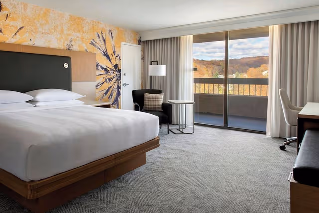 Room, 1 King Bed, Balcony