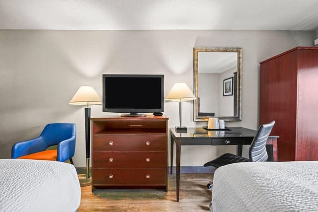 Room, 2 Double Beds, Accessible, Non Smoking (Bathtub)