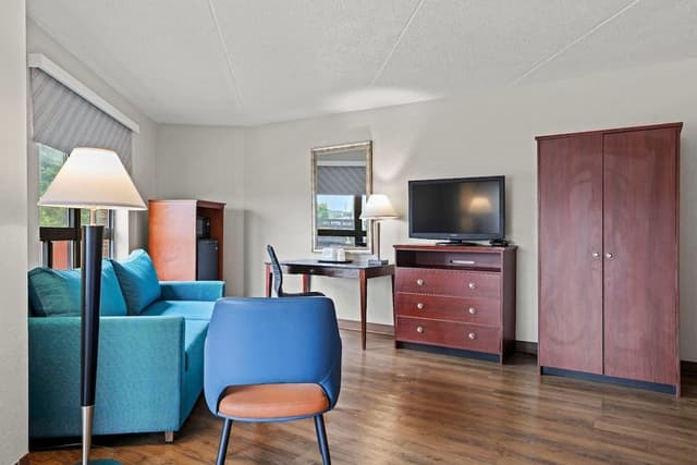 Studio Suite, 1 King Bed, Non Smoking