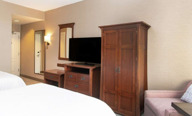 2 DOUBLE BEDS NONSMOKING