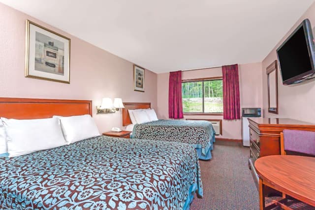 2 Double Beds Non-Smoking