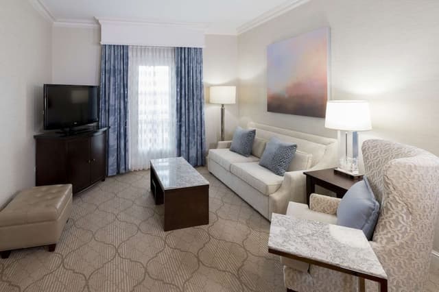 Suite, 1 King Bed, Accessible, Non Smoking