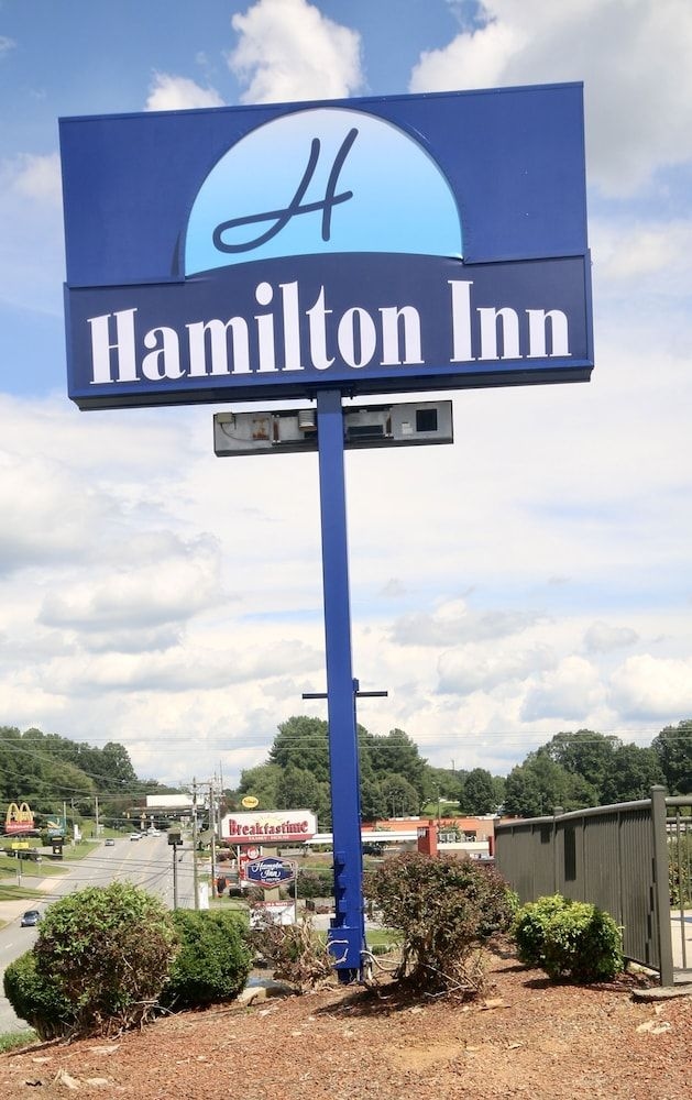 DAYS INN JONESVILLE2