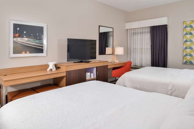 2 QUEEN BEDS NONSMOKING