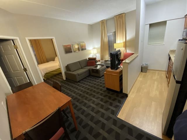Suite, 2 Queen Beds, Non Smoking