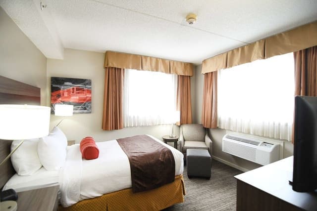 Suite, Multiple Beds, Non Smoking, Refrigerator & Microwave