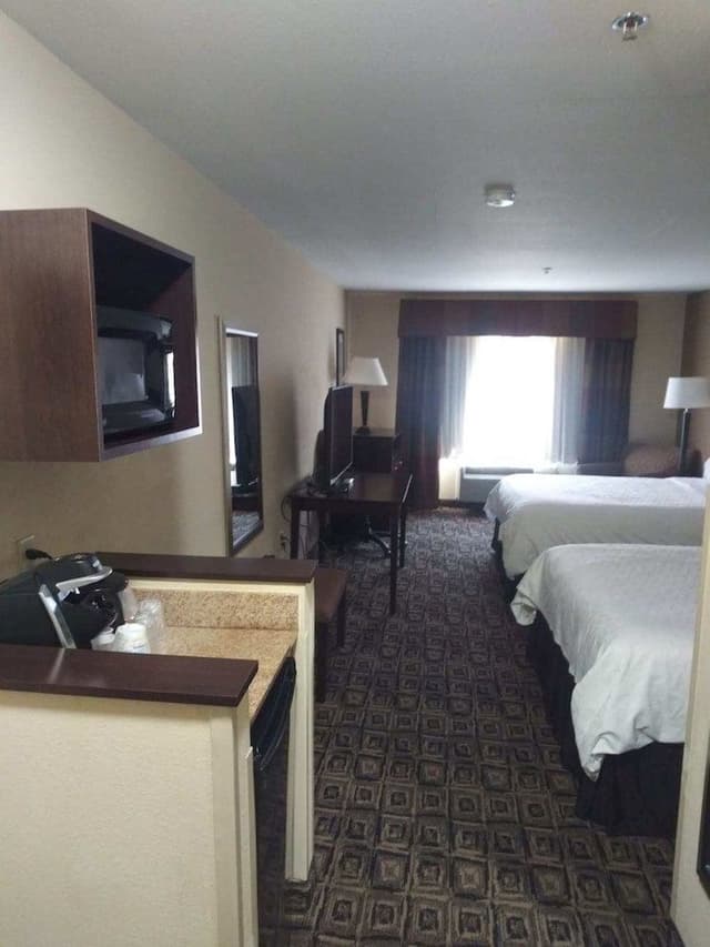 Standard Room, 2 Queen Beds