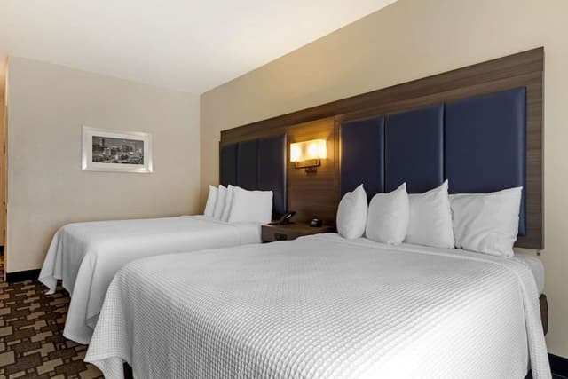 Standard Room, 2 Queen Beds, Non Smoking, Microwave