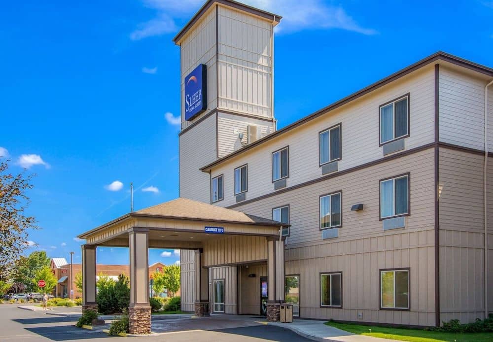 SLEEP INN & SUITES REDMOND SLEEP INN & SUITES REDMOND