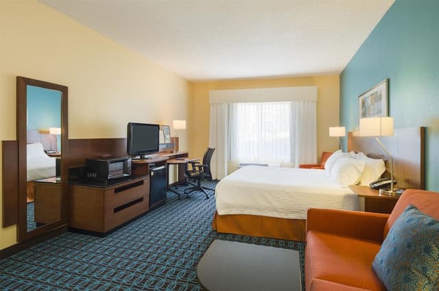 Standard Room, 1 King Bed, Non Smoking