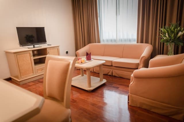 Executive Suite