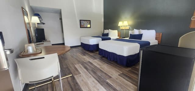 Standard Room, 2 Double Beds, Non Smoking